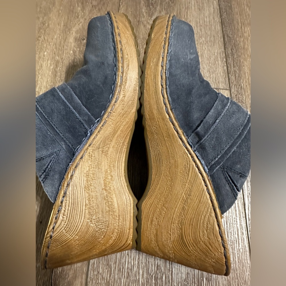 Born Clogs
